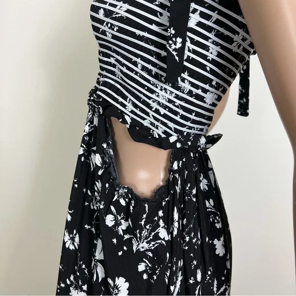 FREE PEOPLE REVOLVE BLACK FLORAL PRINT WIDE-LEG JUMPSUIT - Picture 8 of 11